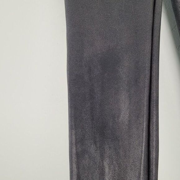 Spanx Size M Faux Leather Leggings Shaping Black - Picture 9 of 12